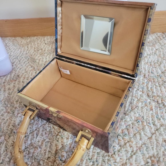 Mermaid Lost Treasures Box Purse Handbag Cosmetic Trunk Bag - Picture 5 of 10